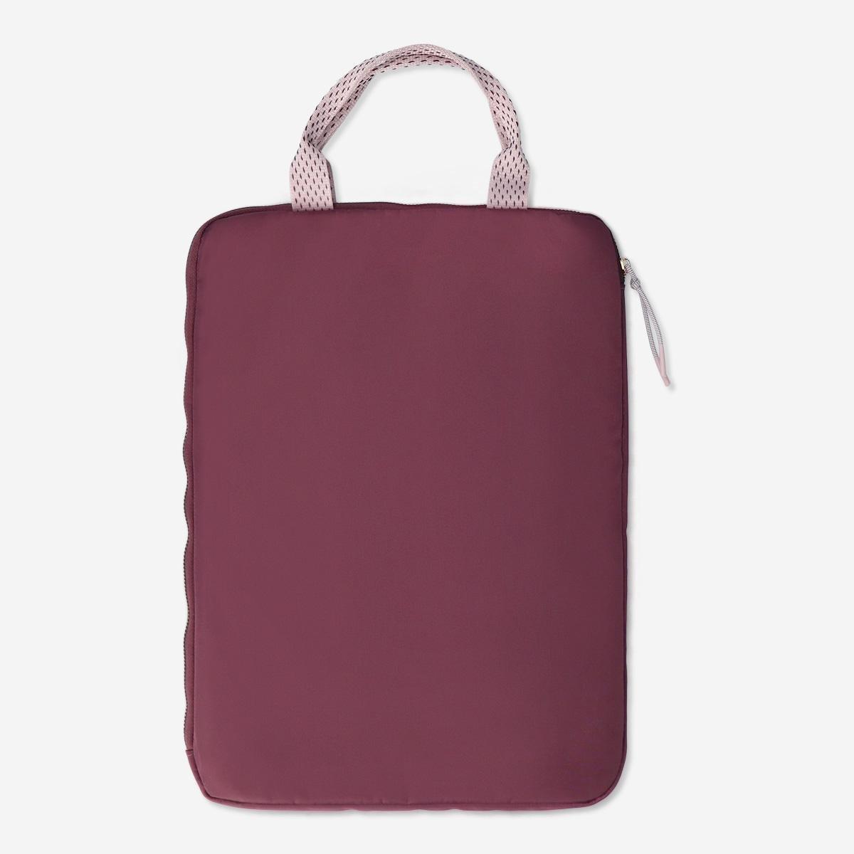 Purple laptop sleeve. 15