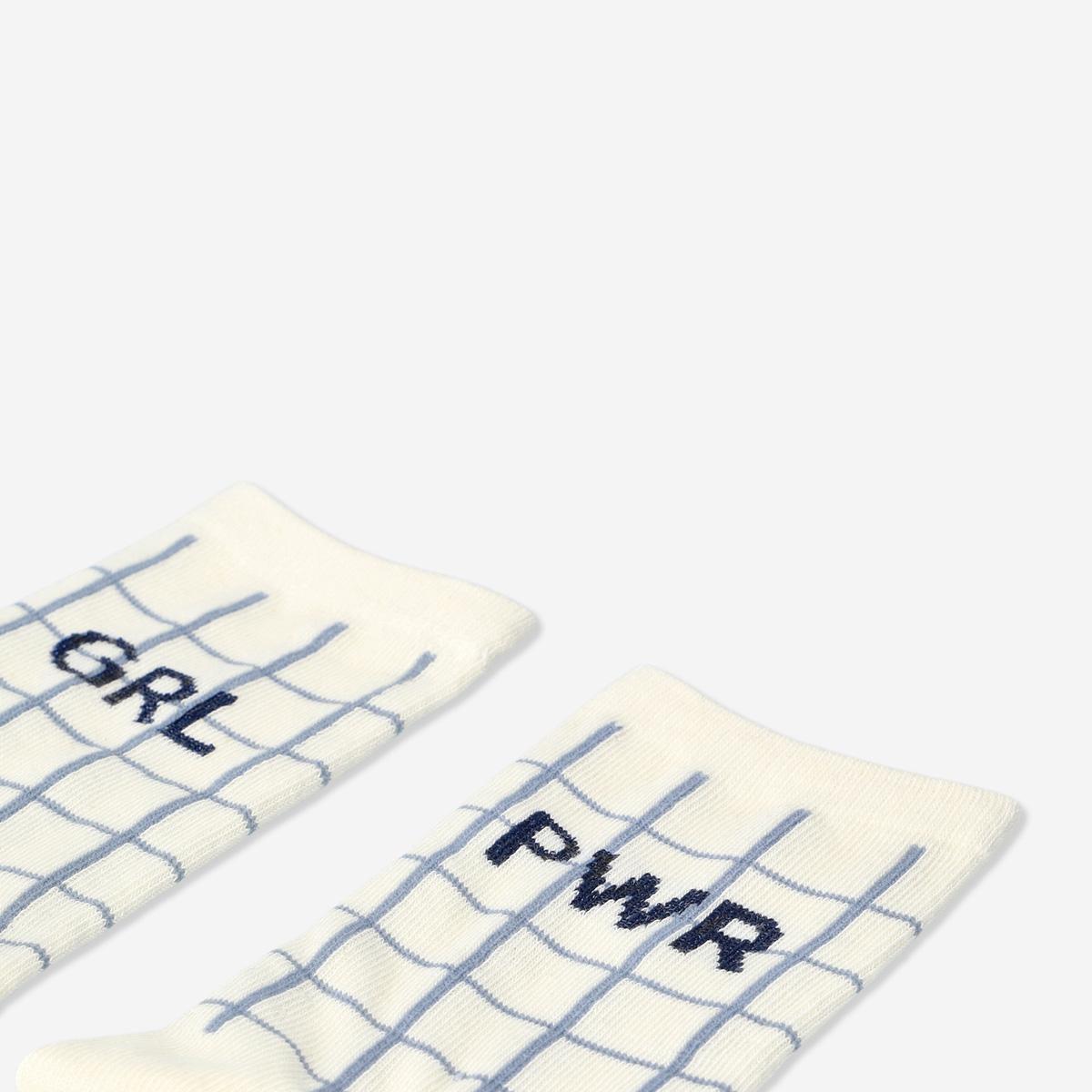 White socks. 36-38
