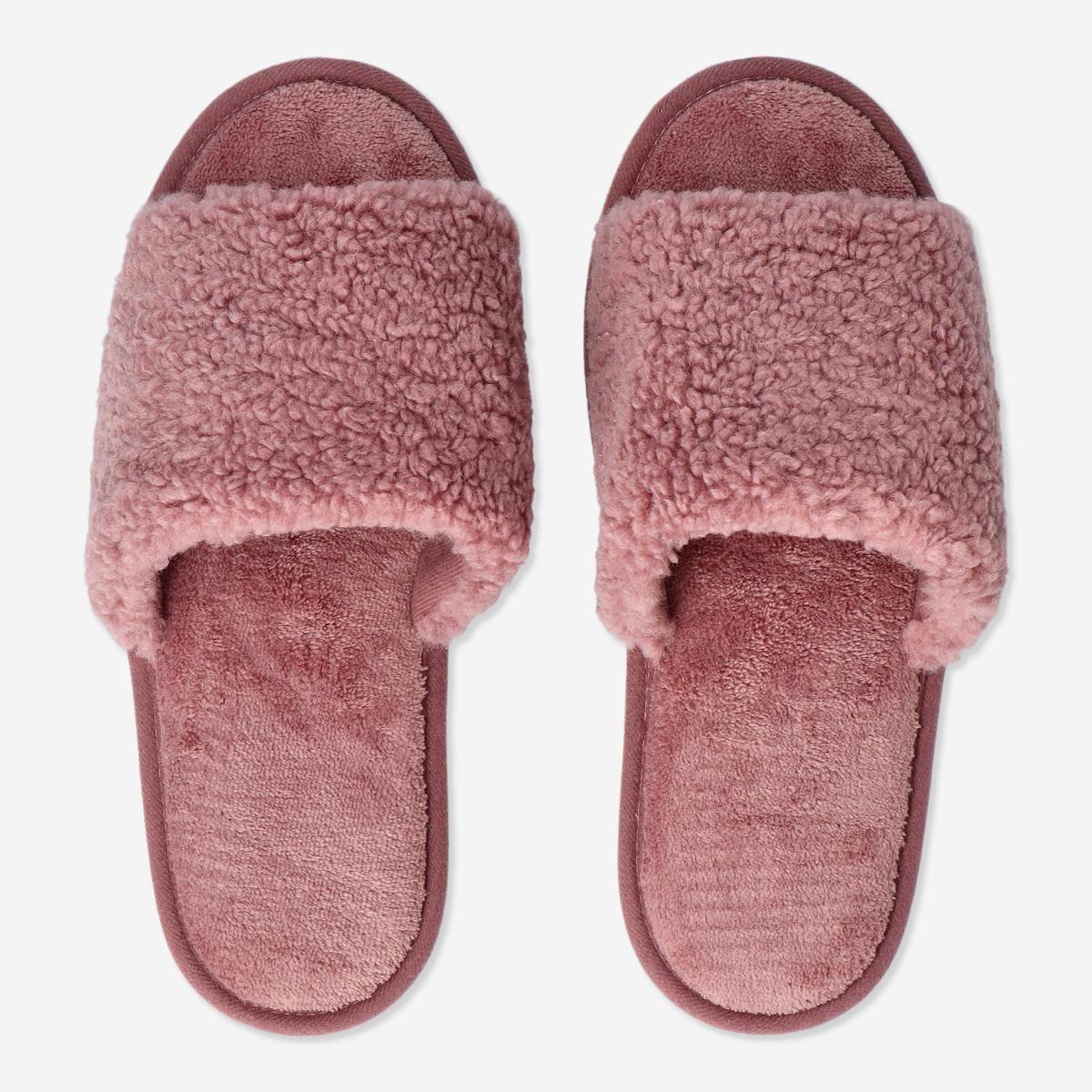 Pink slippers. 36-37