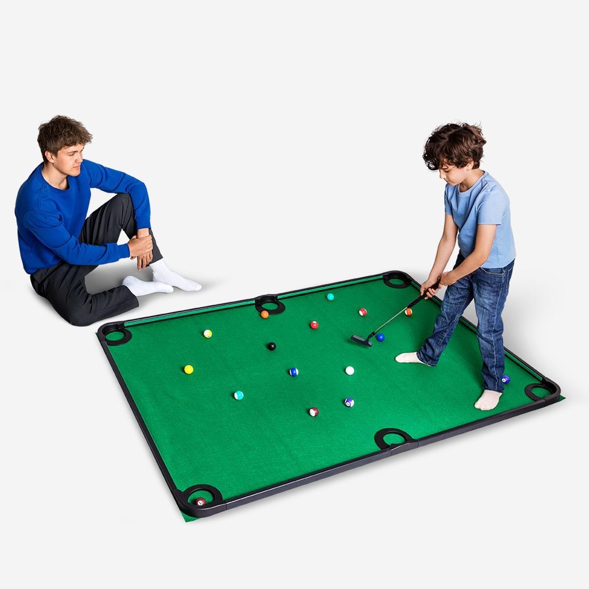 Green pool golf