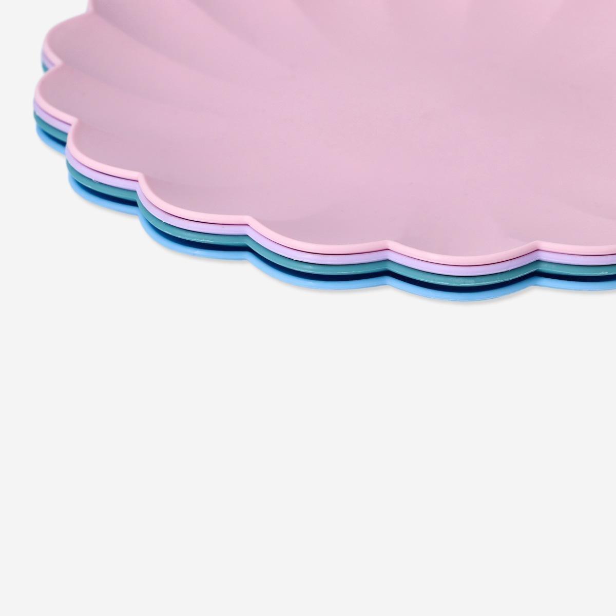 Multicolour Plastic Plates. 4 Pcs