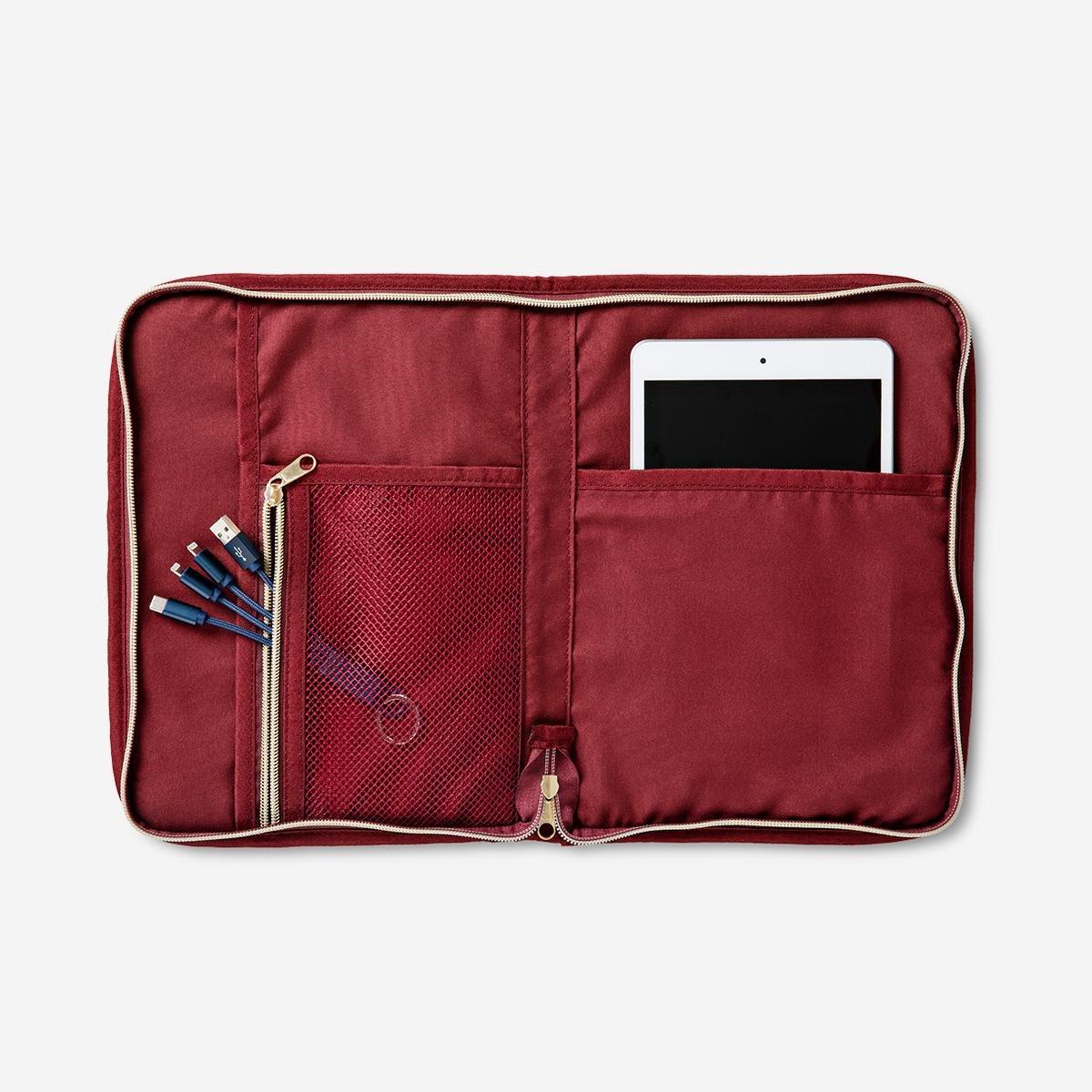 Multicolour cover and organiser