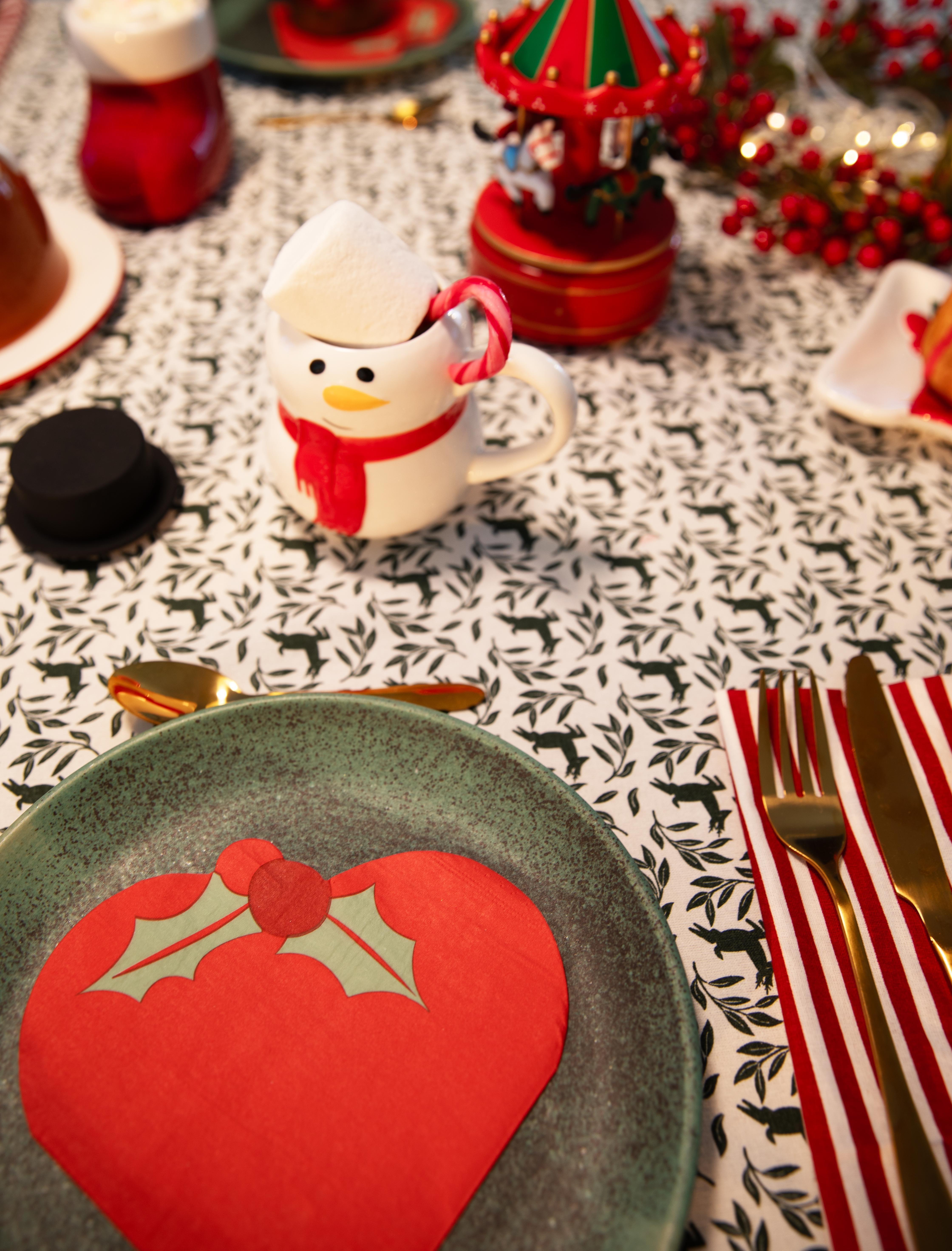 Green reindeer tablecloth. 220x140 cm