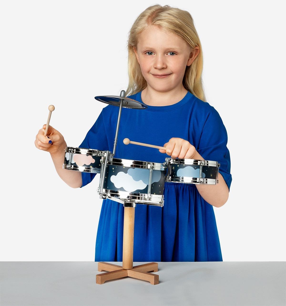 Multicolour drum kit