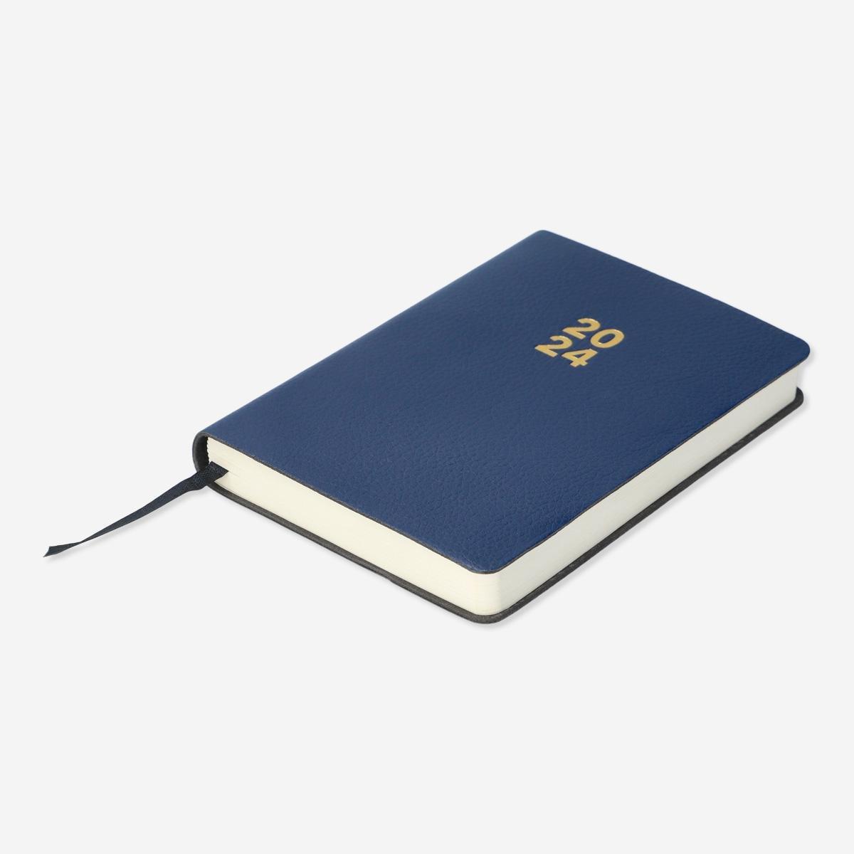 Blue daily diary. a6