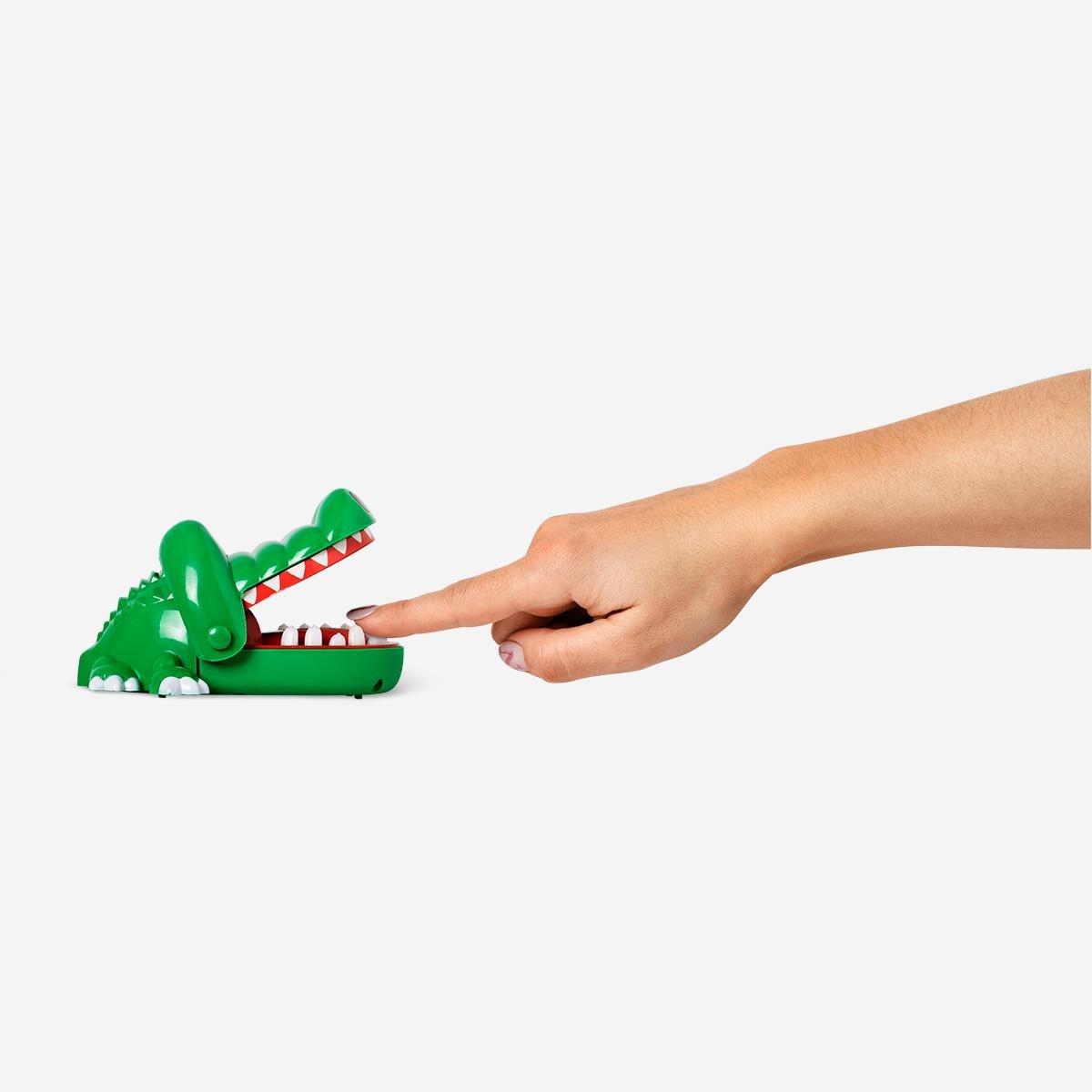 Green crocodile game
