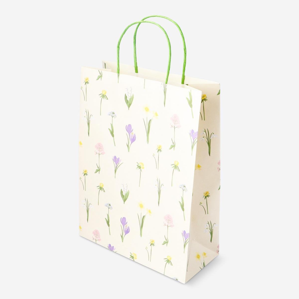 Yellow gift bag. 25x33 cm