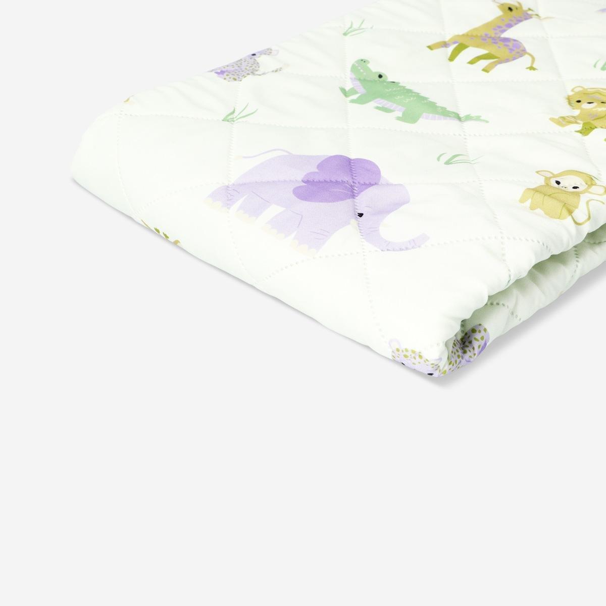 White animal patterned blanket. 110x110 cm