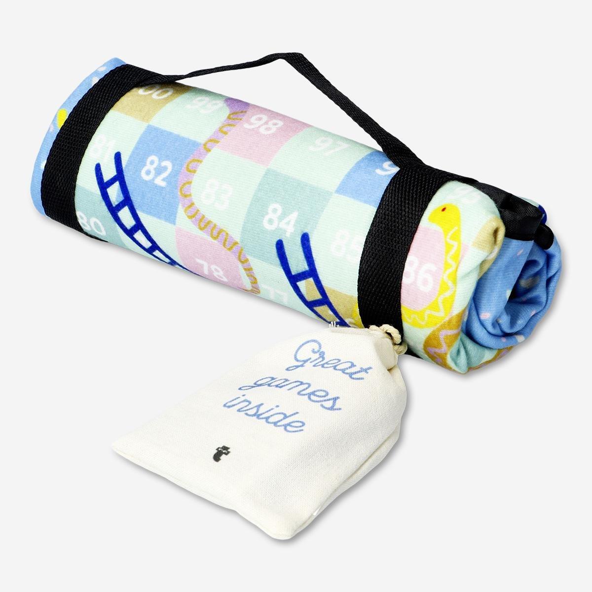 MULTI      Board game picnic blanket. 4 games