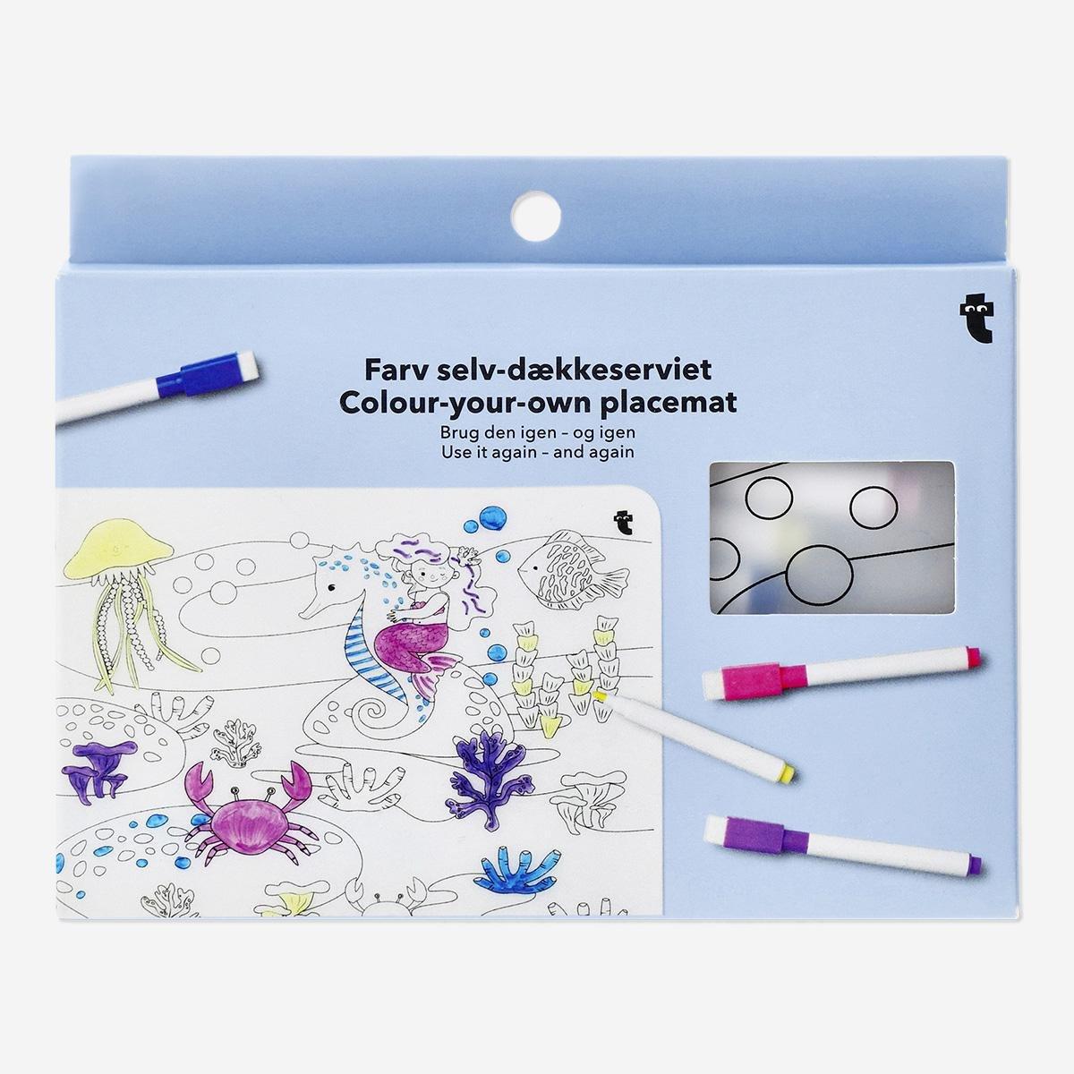 MULTI      Colour-your-own placemat. With markers