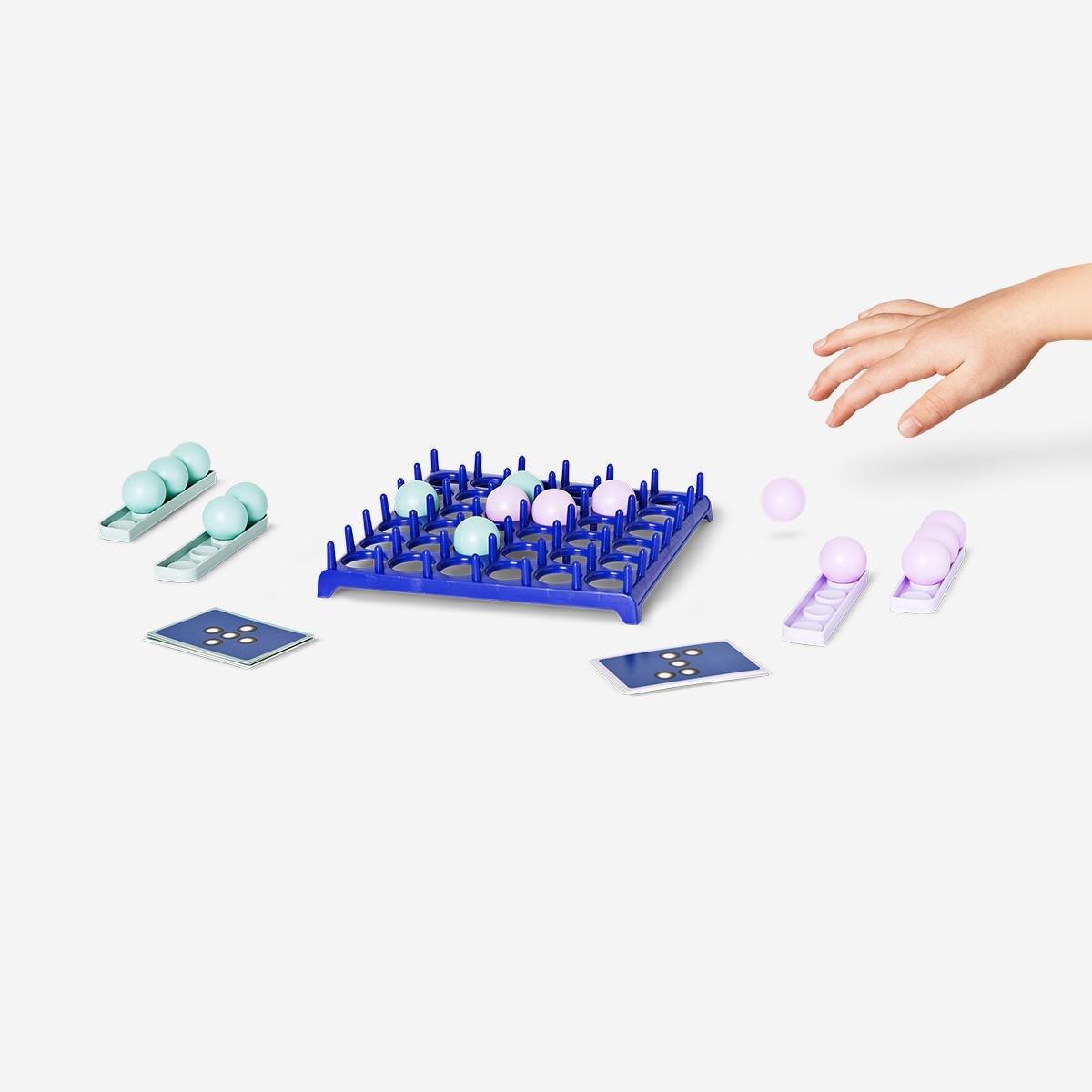 Blue Bouncing Balls Game