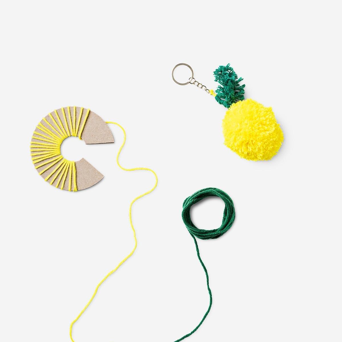 YELLOW     Make-your-own lemon key ring