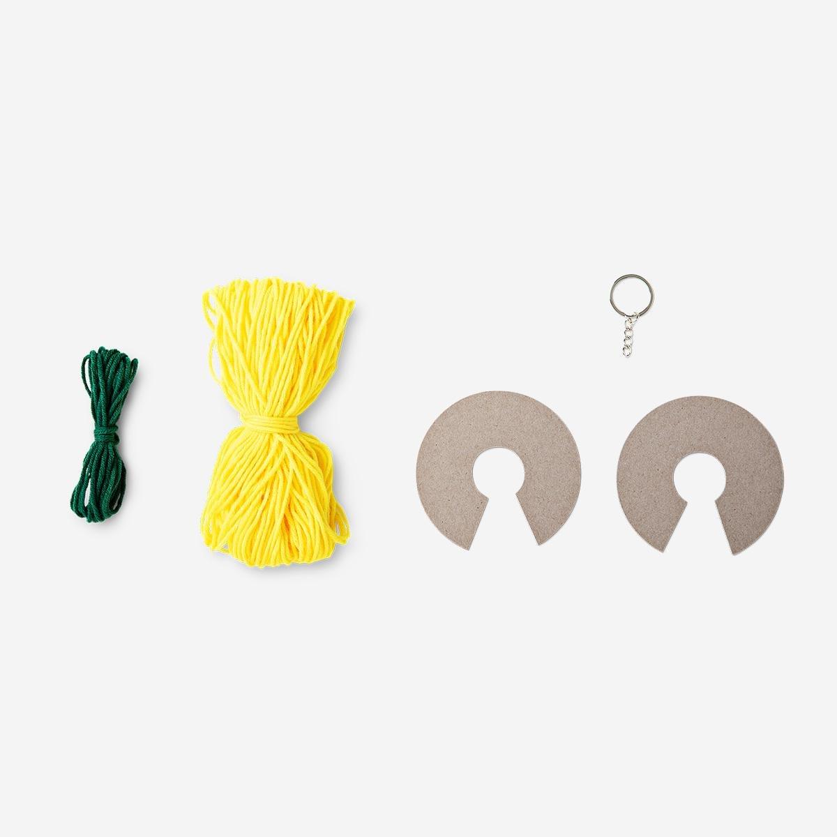 YELLOW     Make-your-own lemon key ring