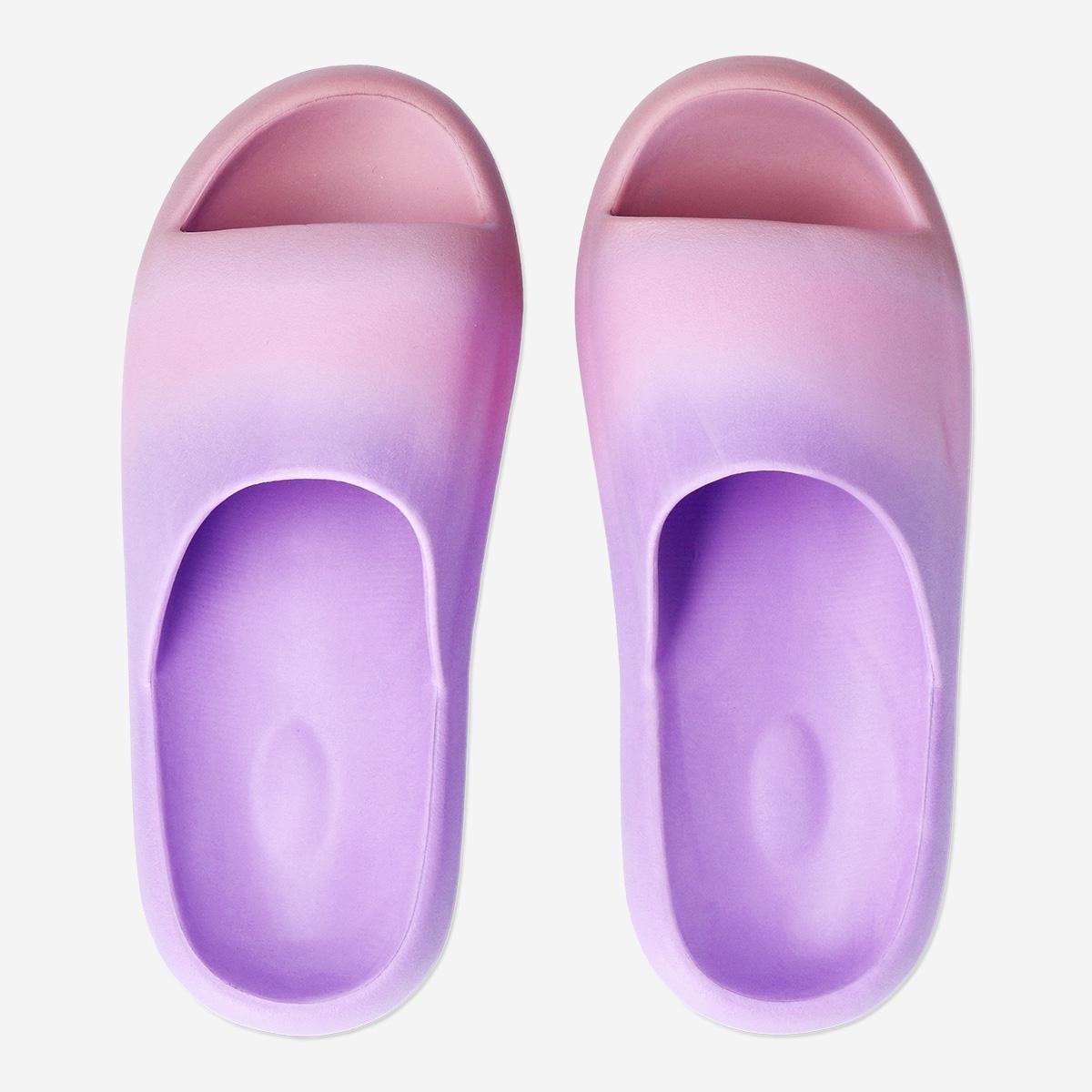 Pink slippers. 37-38