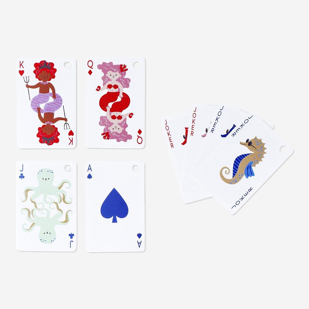 Multicolour water-repellent playing cards