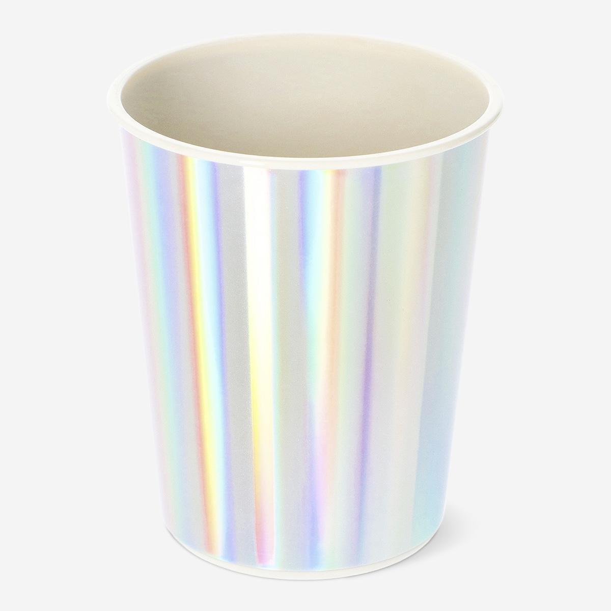 Beige iridescent cups