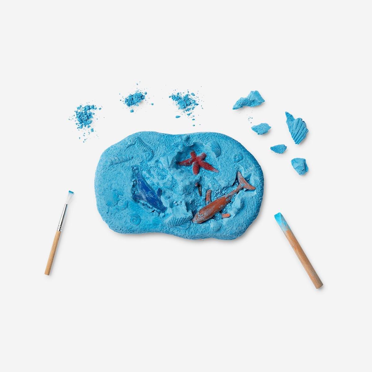 Blue sea creatures excavation kit