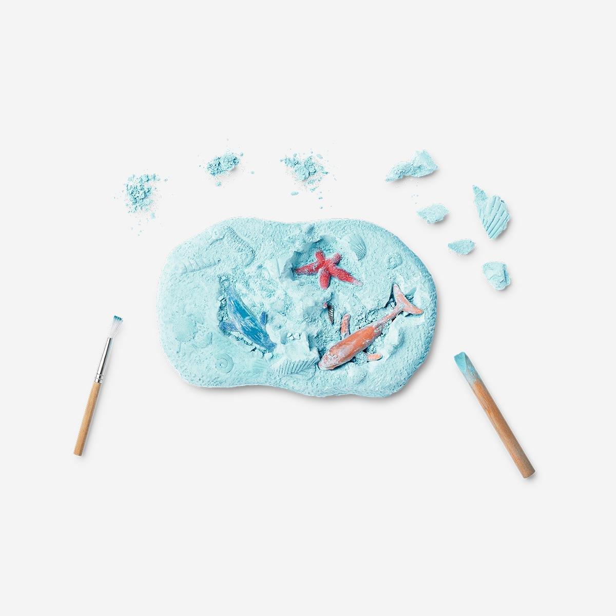 Blue sea creatures excavation kit