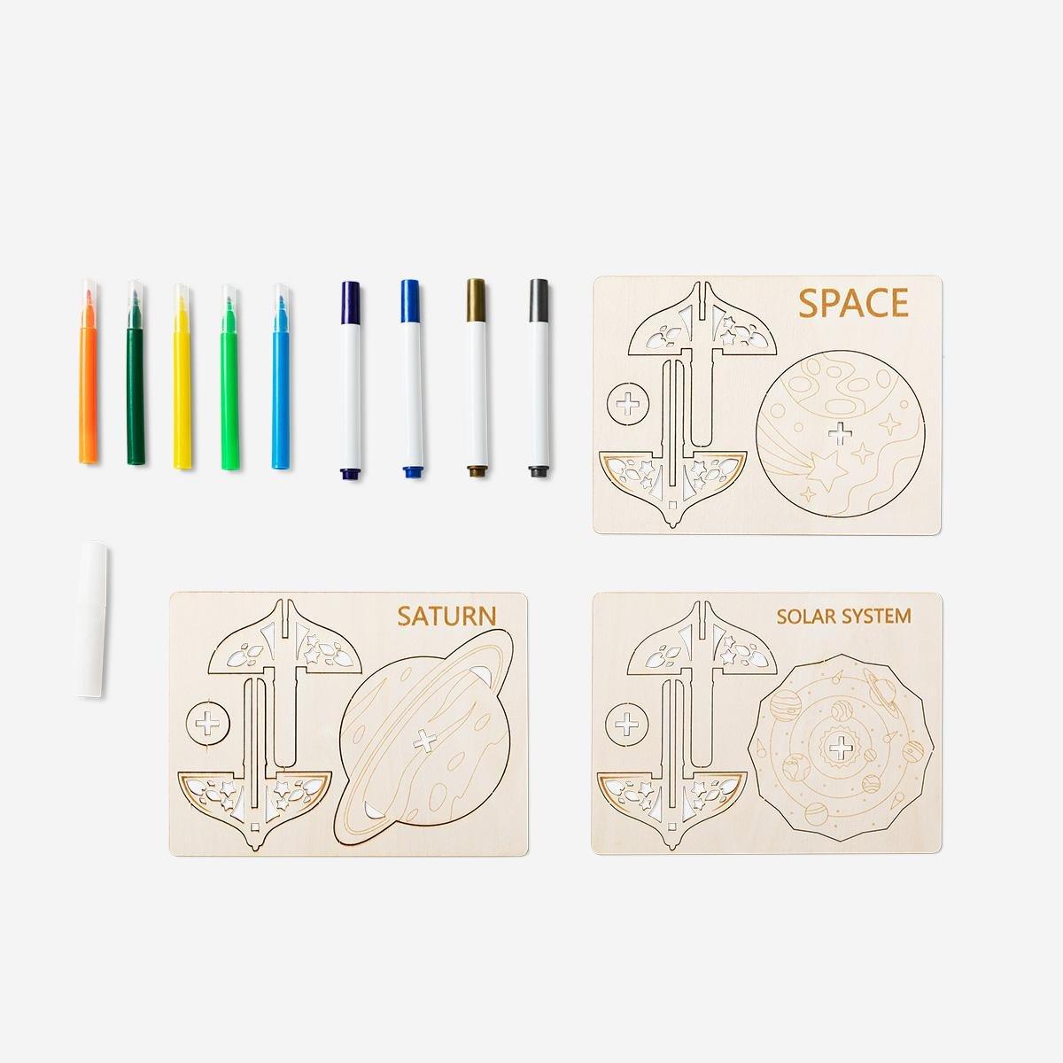 Multicolour make-your-own spinning tops. 3 pcs