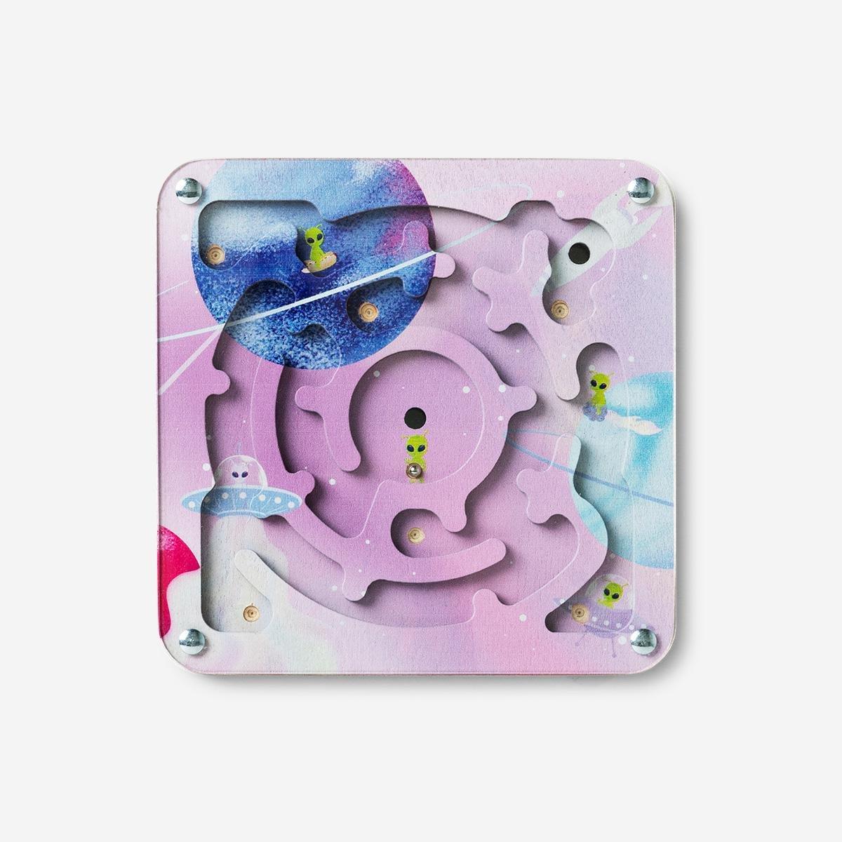 Multicolour double-sided maze iq game