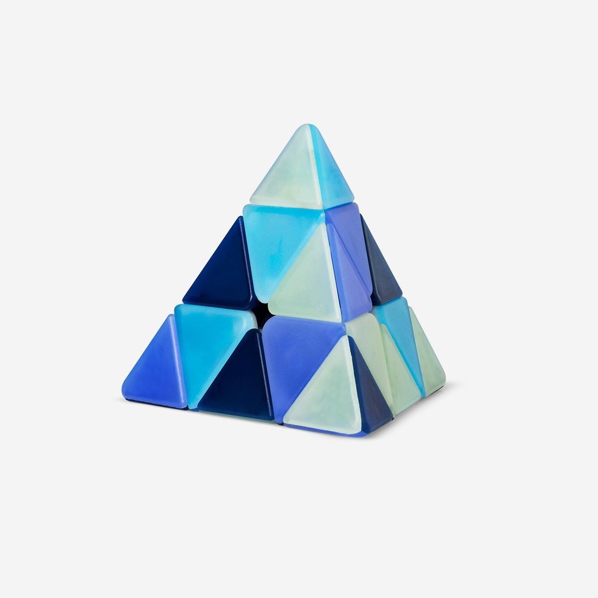 Multicolour iq pyramid