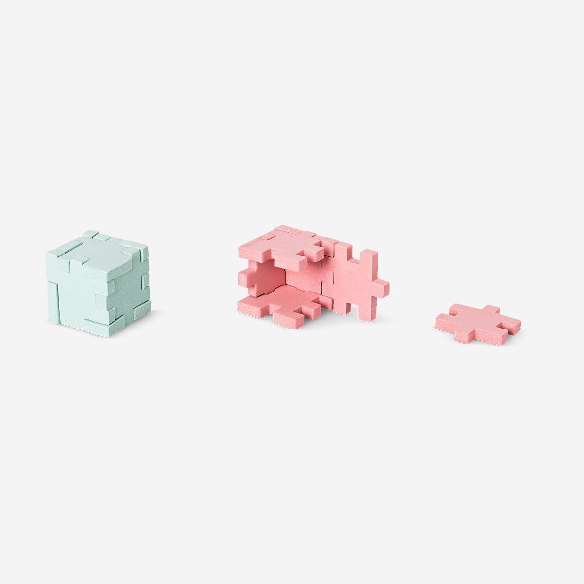 Orange difficult iq cube
