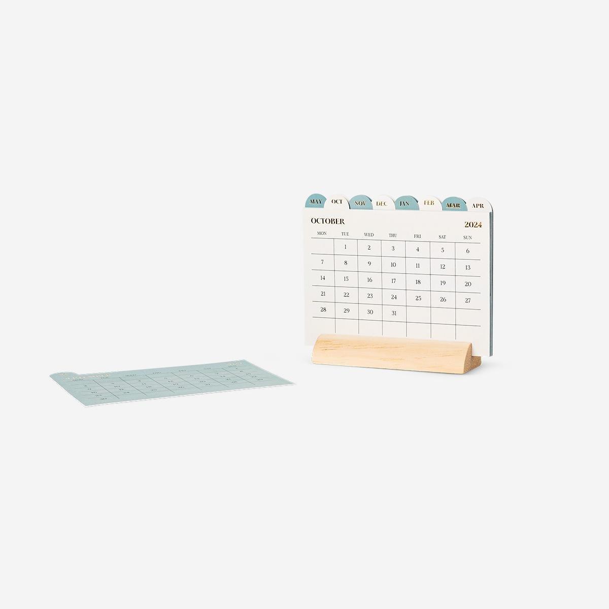 White wooden holder desk calendar - English