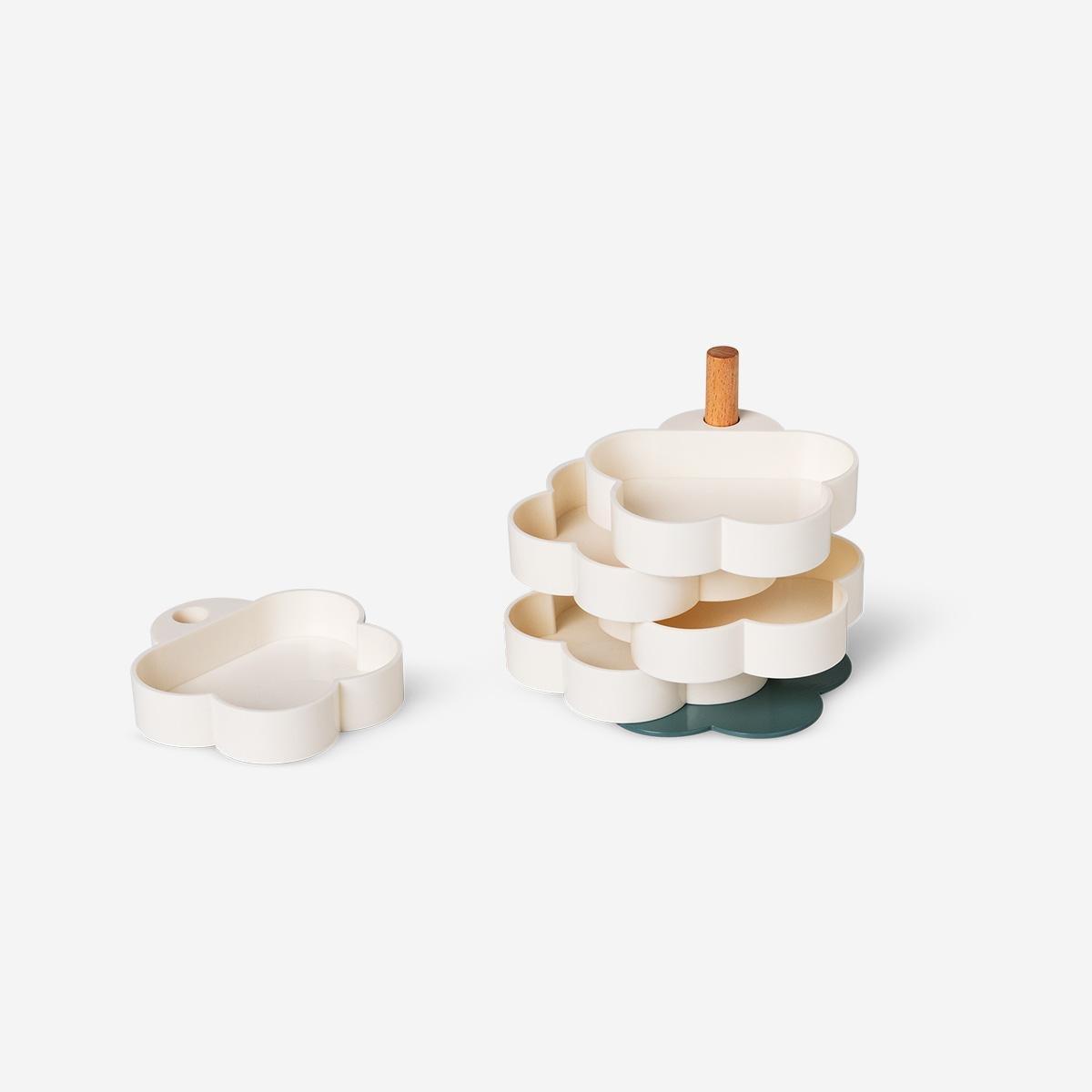 White desk organiser