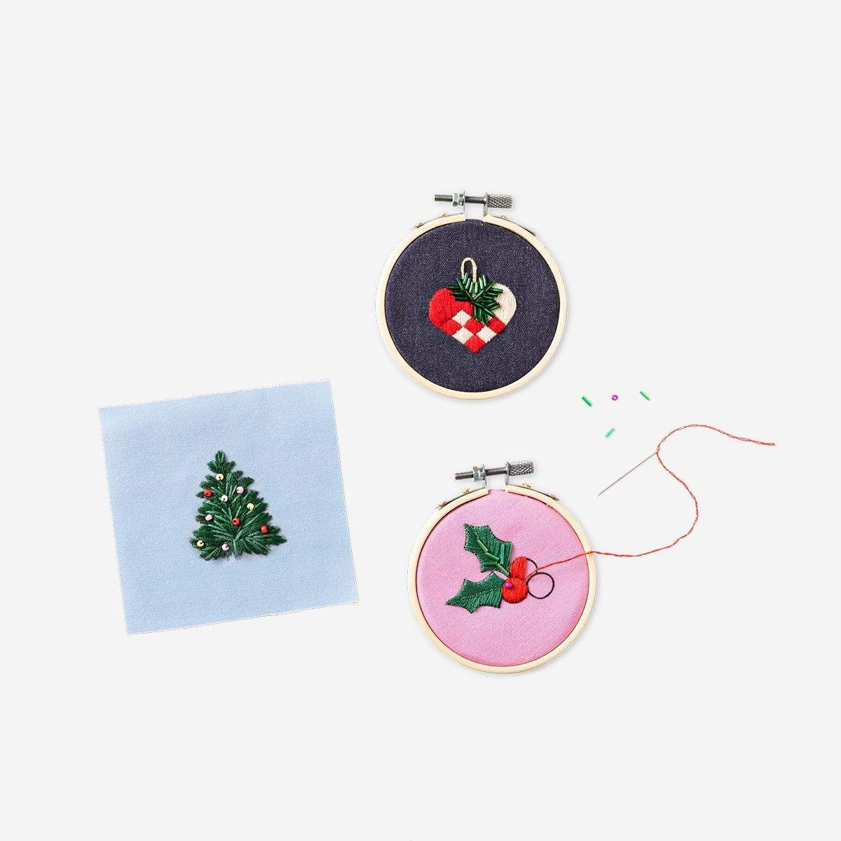 Multicolour Diy Christmas Embroidery Kit With Stencils