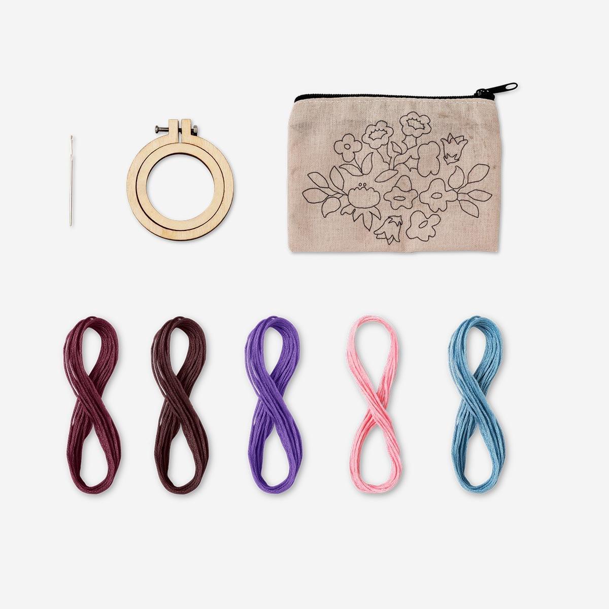Multicolour diy embroidered purse