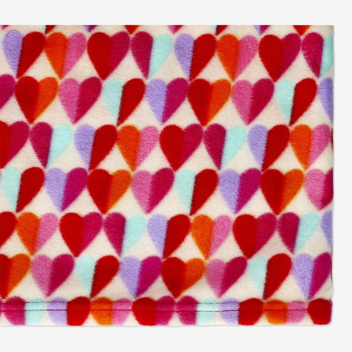 Multicolour fleece blanket with red hearts and sleeves - one size