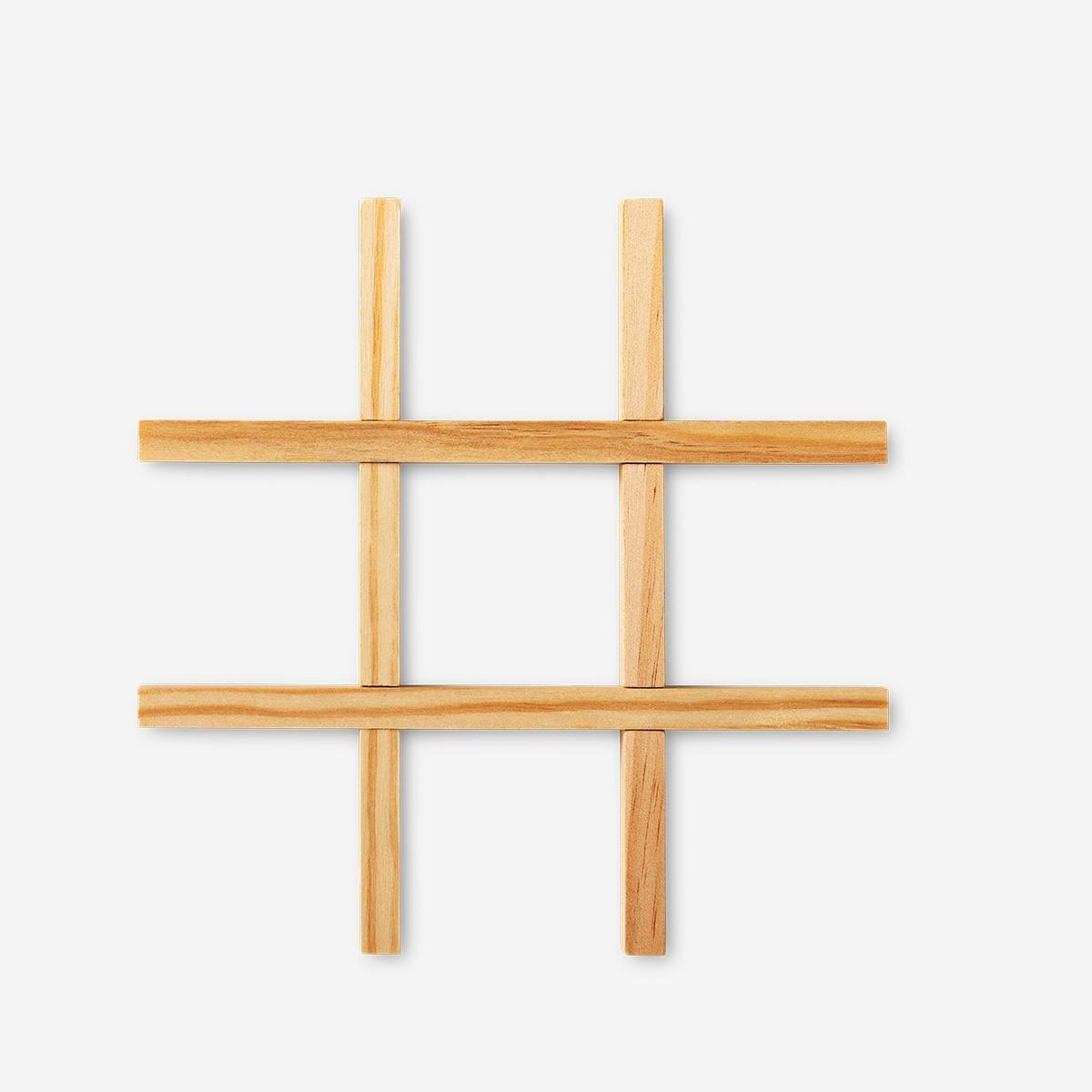 Brown tic-tac-toe game with animals