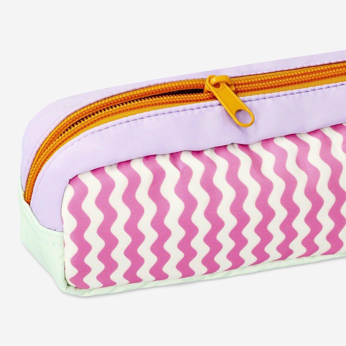 Multicolour pencil case with wavy lines