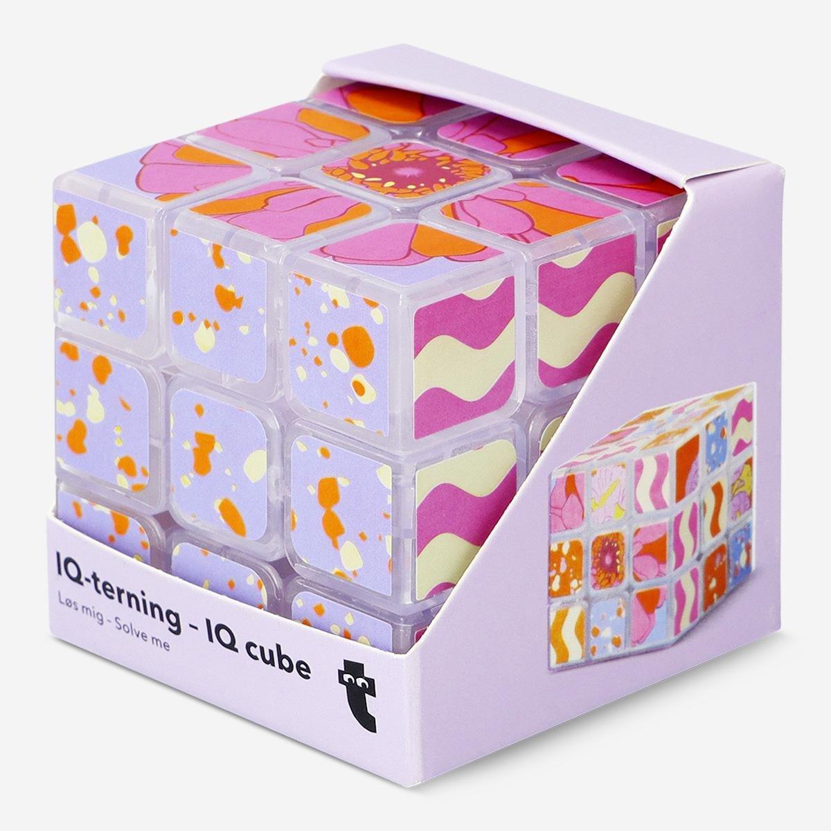 Multicolour gradient iq cube