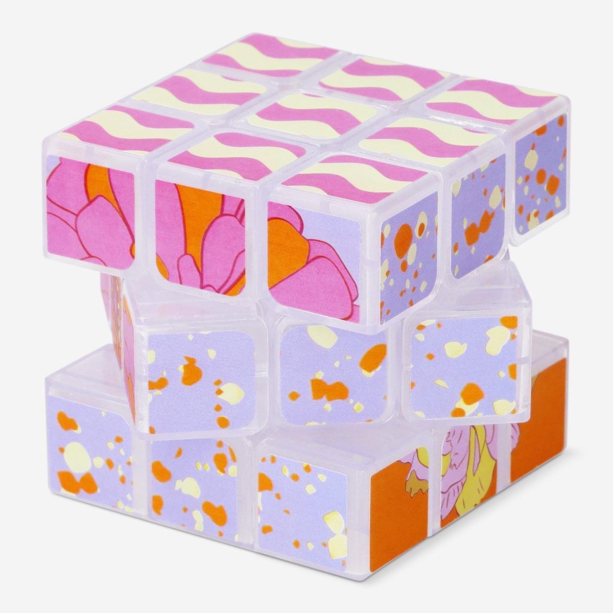 Multicolour gradient iq cube