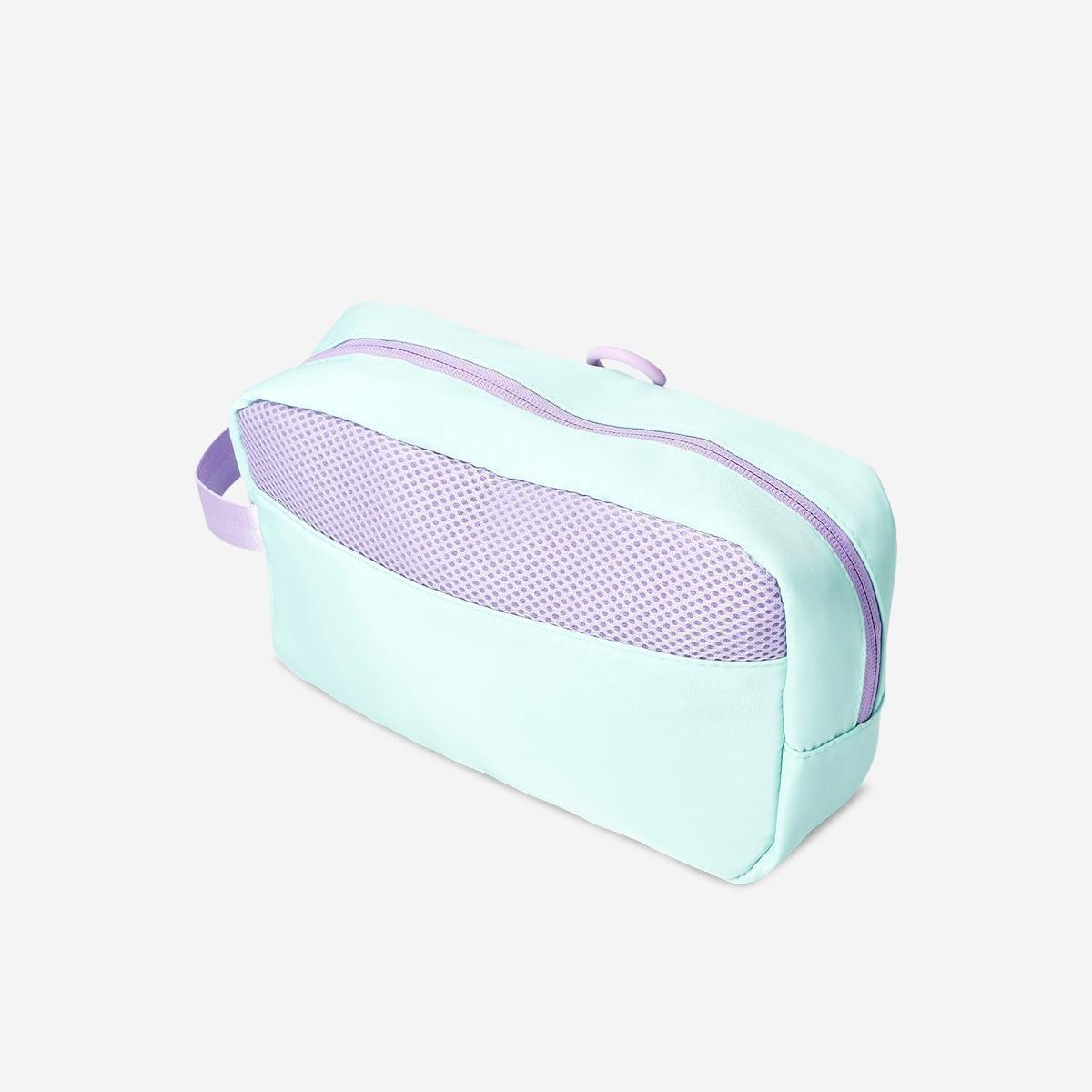 Multicolour Hook And Handle Toiletry Bag