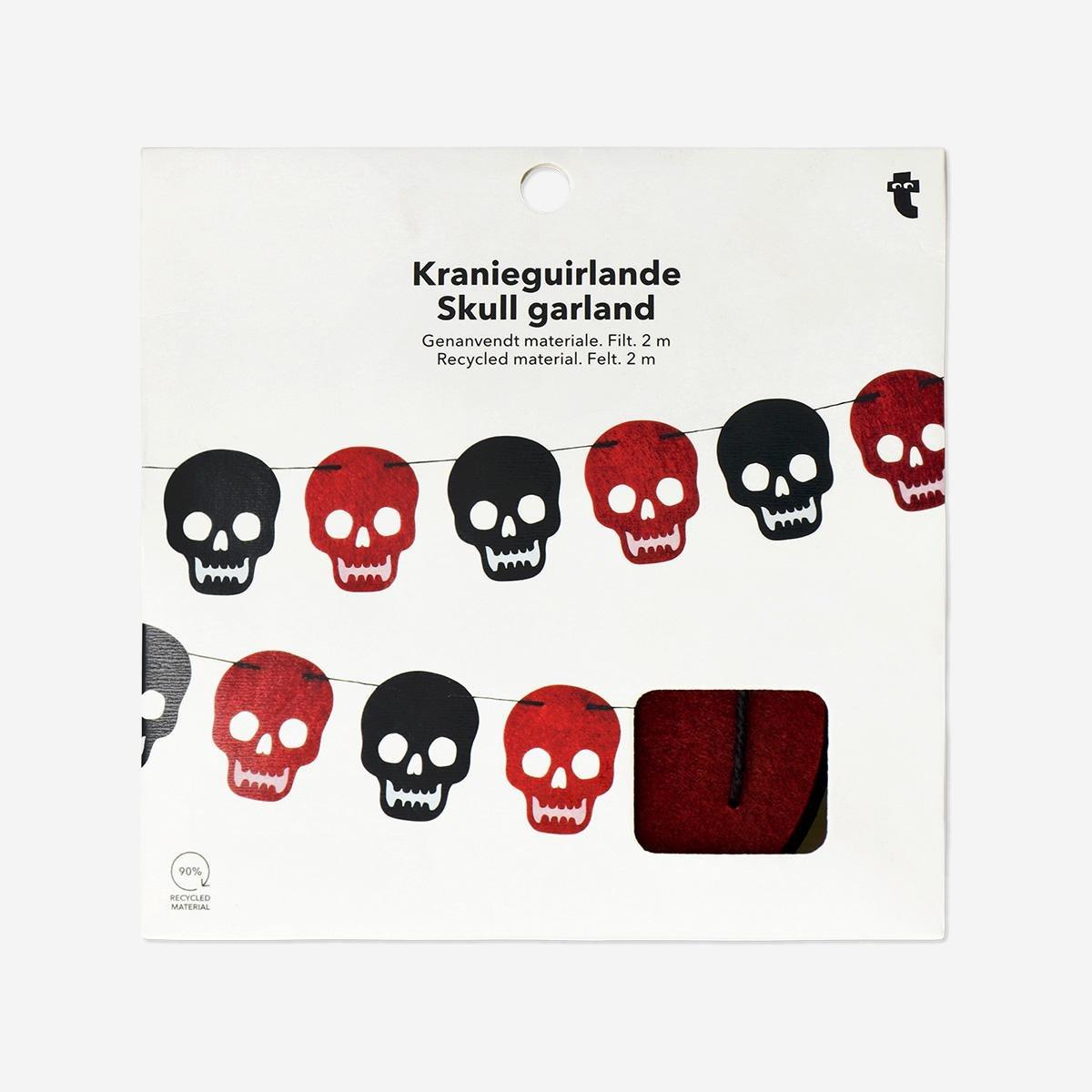 Black Felt Skull Garland - 200 Cm