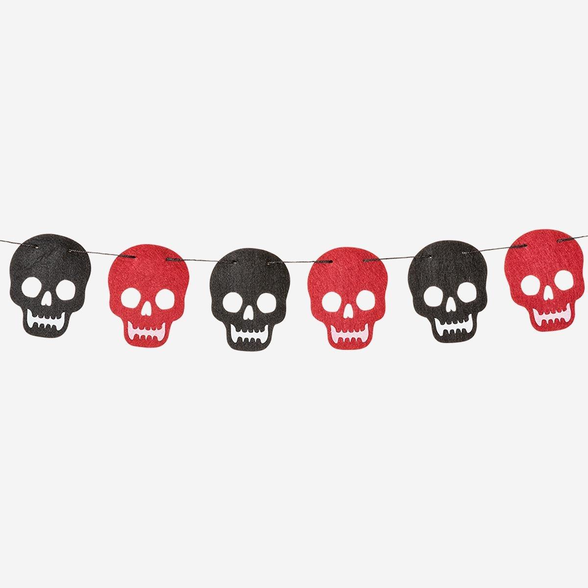 Black Felt Skull Garland - 200 Cm