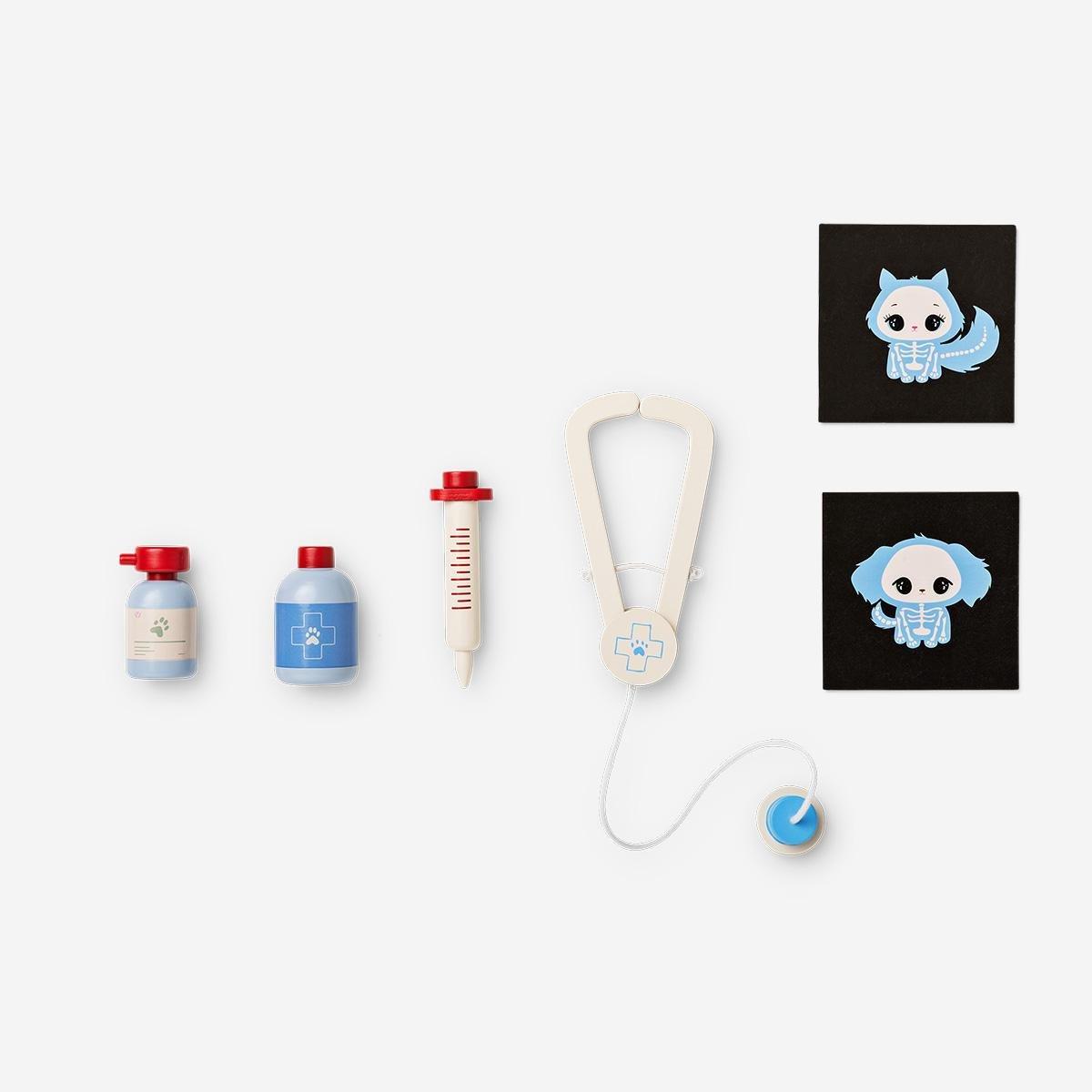 Multicolour Veterinarian Wooden Playset