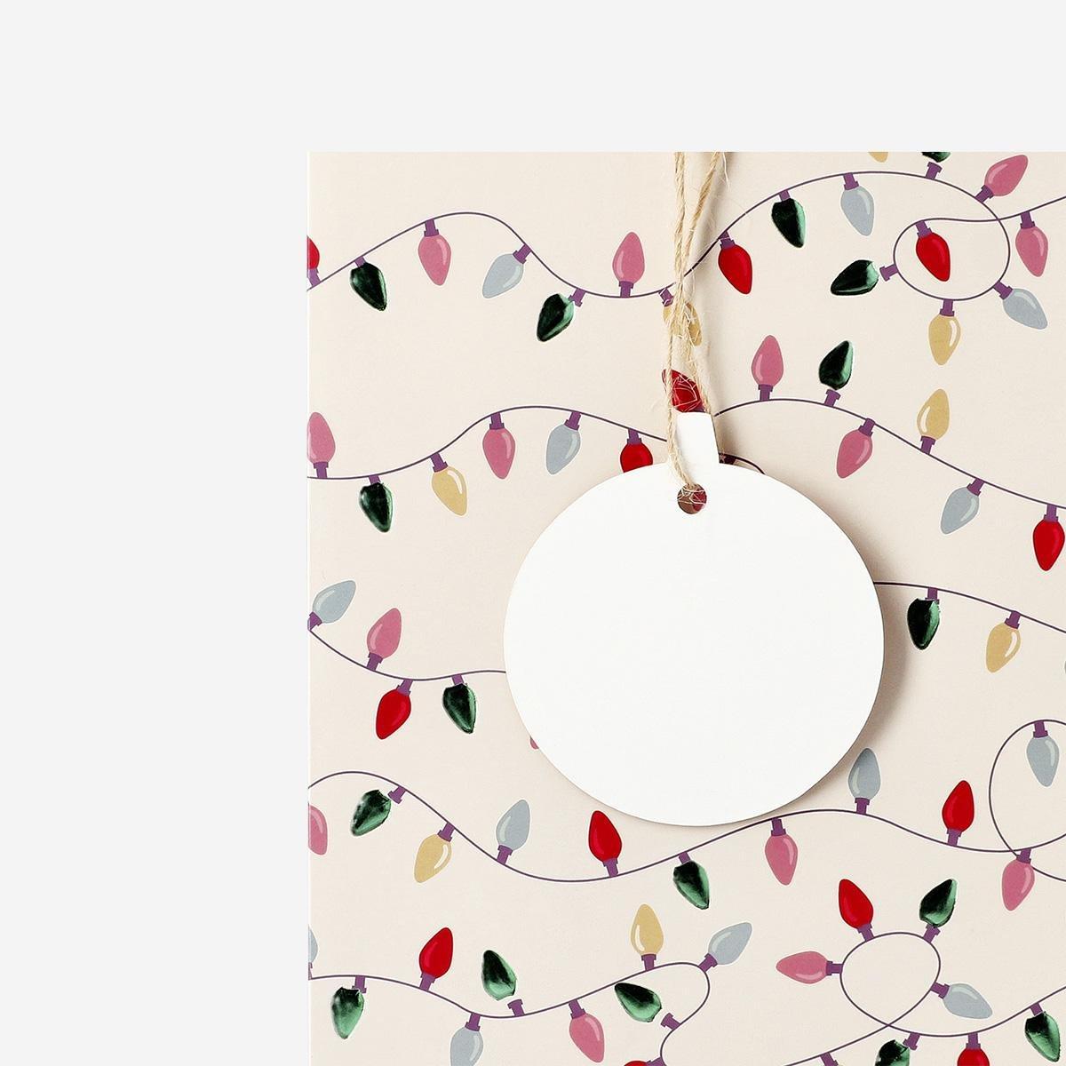 GIFT BAG WITH EMBOSSED STRING LIGHTS 19 X 23 CM